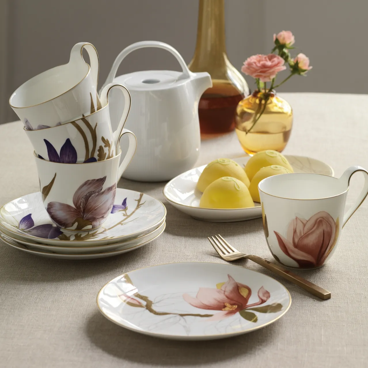 Flora High Handle Cup, Magnolia, 33 cl