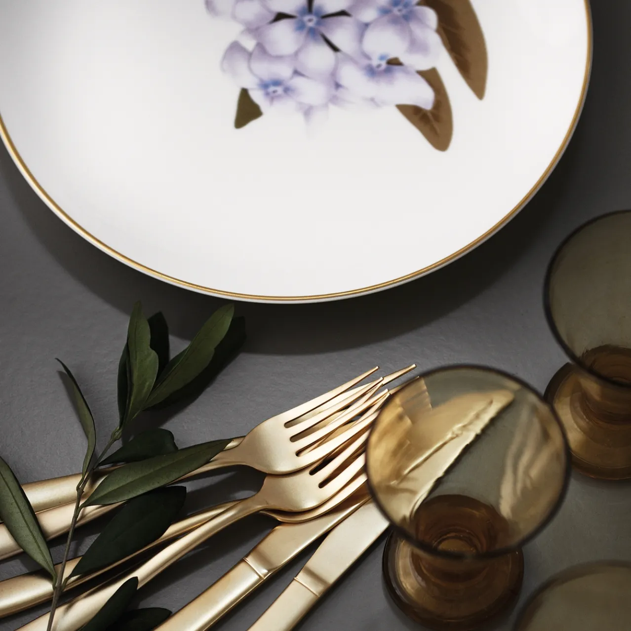 Flora Plate, Rhododendron, 27 cm