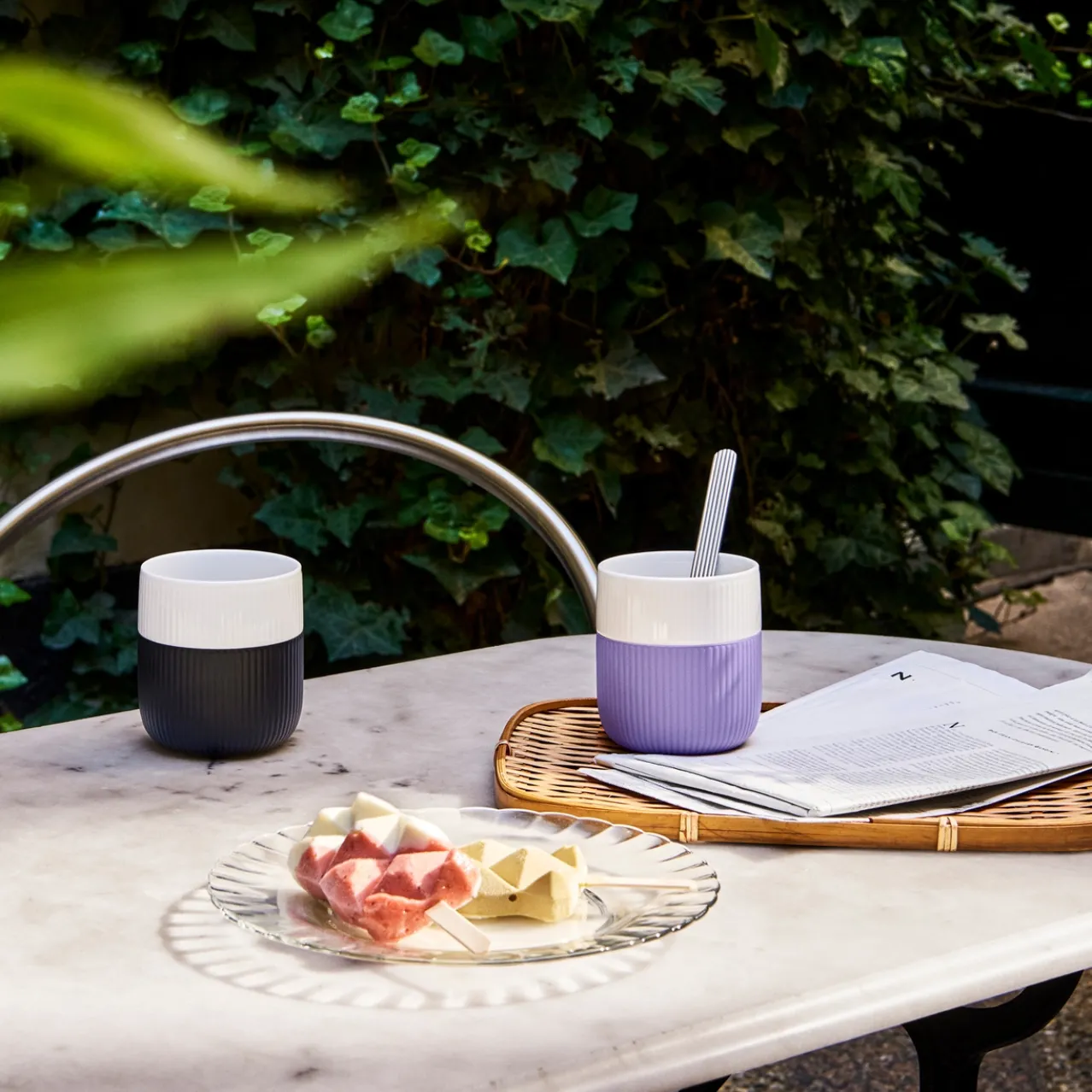 Fluted Contrast Mug, Wisteria, 35 cl