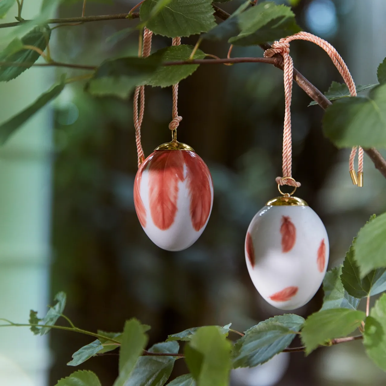 Spring Collection Egg 2025, Redstart Feathers, 6 cm, 2 pcs