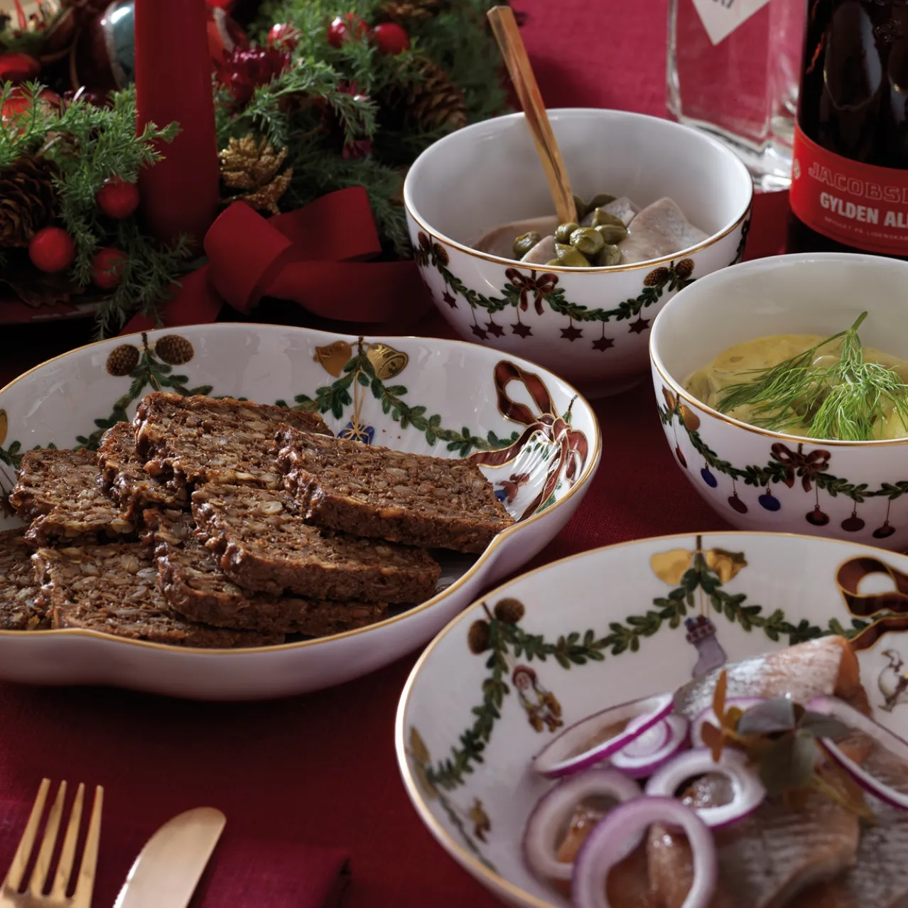 Star Fluted Christmas Bowl, 30 cl, 2 pcs