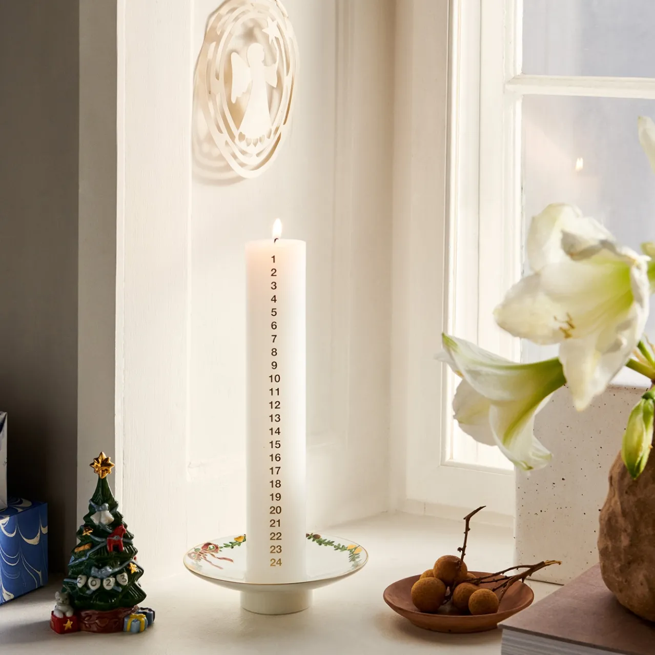 Star Fluted Christmas Candle Holder, 15.5 cm