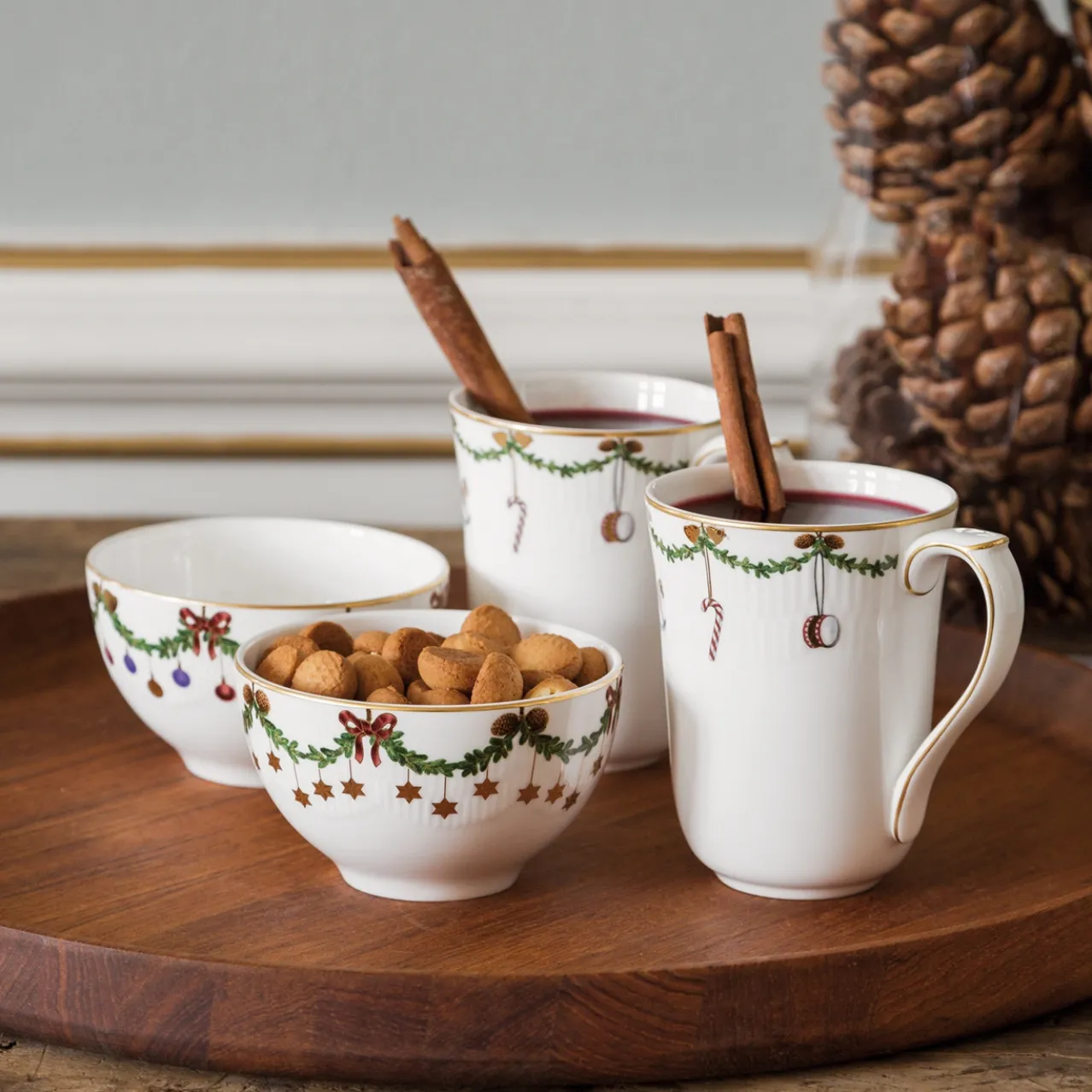 Star Fluted Christmas Cup, 36 cl, 2 pcs